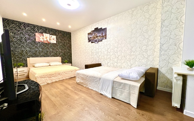 Uyutnaya Kvartira Na Ul.nikitinskaya 30 Flat