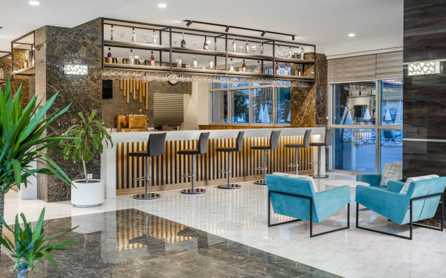 Avena Resort & Spa Hotel