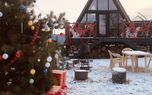 Частный дом дом у озера с чаном и баней