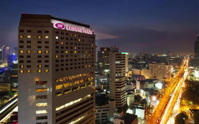 Отель Crowne Plaza Bangkok Lumpini Park by IHG