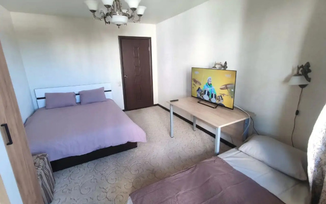 Trekhkomnatnaya Na Vilnyusskoy Flat