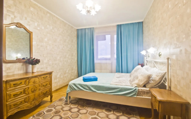 Uyutnaya Trekhkomnatnaya Vozle Metro Proletarskaya Flat