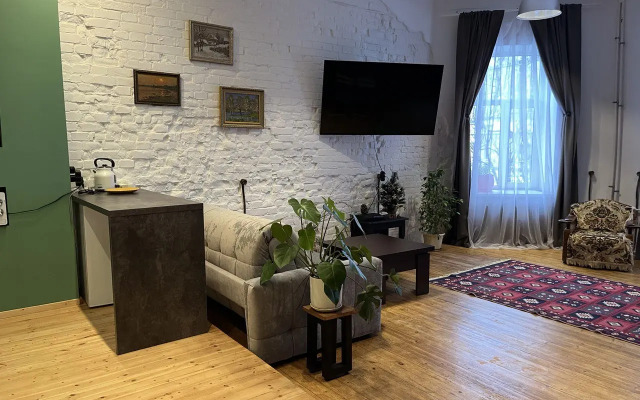 Na Kommunisticheskoy 12 Flat