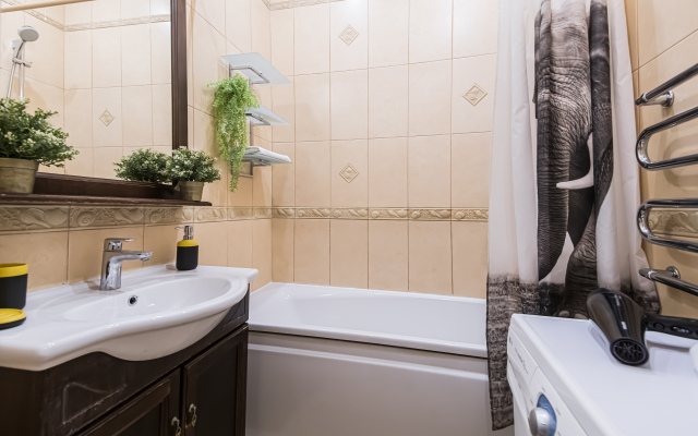 Квартира GM Apartments в Сталинской высотке