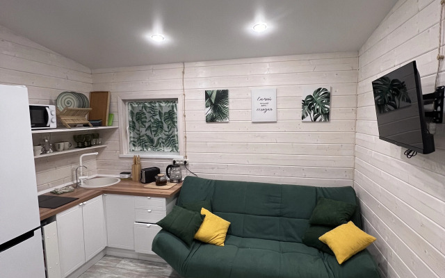 Tri Berezy Private house