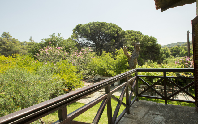 Greenlea Beachfront Spathies Villa
