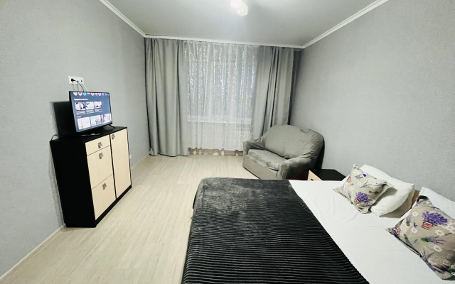 2 Komnatnye V Tsentre Apartment