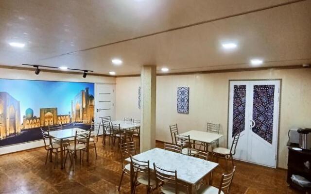 Suzani Samarkand Hostel