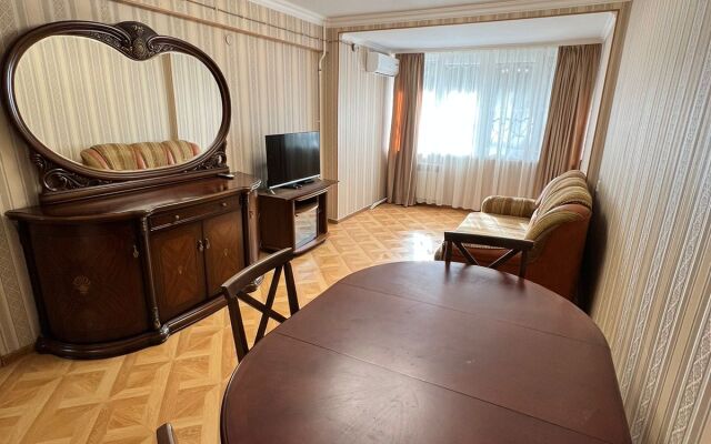V Tikhom Tsentre Adlera Flat