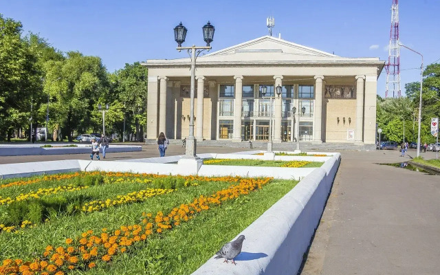Uyutnaya 2-K Kvartira Ryadom S Filarmoniey S Krasivym Vidom Na Gorod Flat