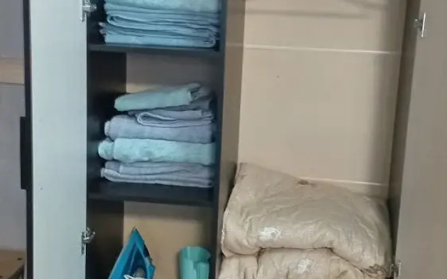 Kvartira Uutnaa studia radom s aeroportom