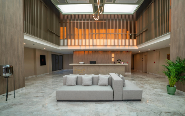 Prive Suite Side & Spa  (Adult Only 16+)