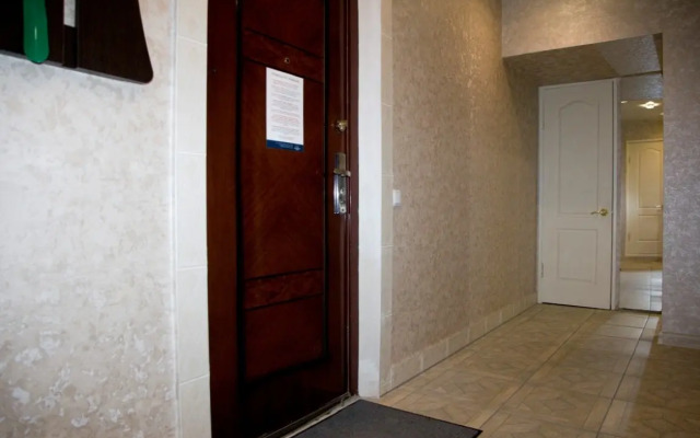 dvuhkomnatnye LYuKS na 8 etazhe Barbaris  Apartments LUX
