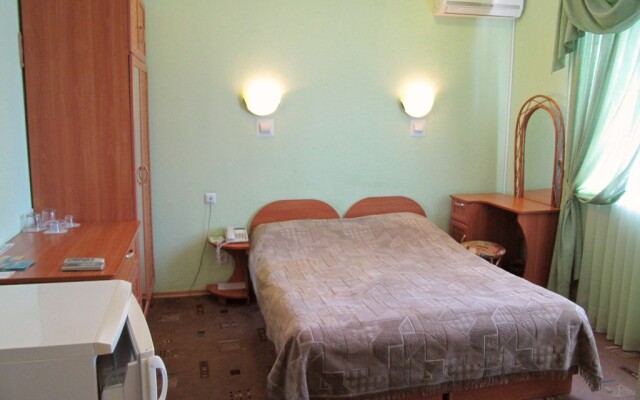 Myis Hotel