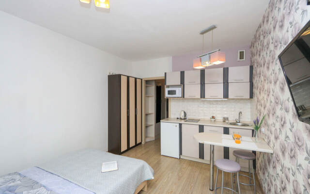 Na Ulitse Yuriya Tena 10 Flat