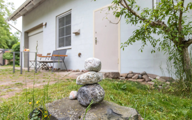 Na Sibiryakova 10 Private House