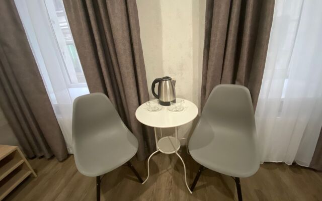 812 Hotel