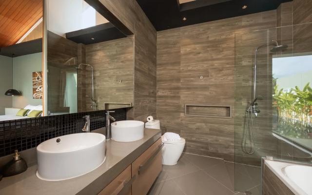 Sunpao Beautiful Modern 3br at Bang Tao Villa