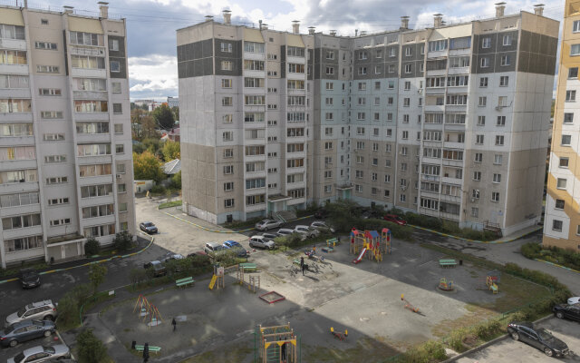 Ural Na Ulitse Sulimova 47a Apartments