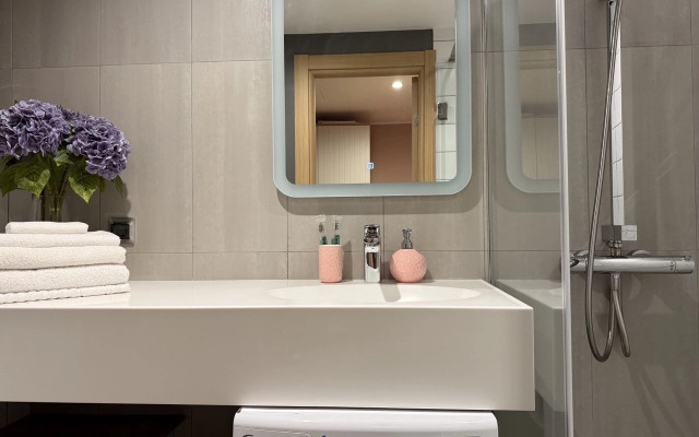 Апартаменты Iris Apart около набережной Обводного канала