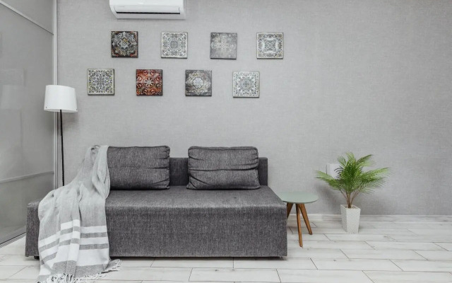 Na Pervoy Linii Morya Apartments