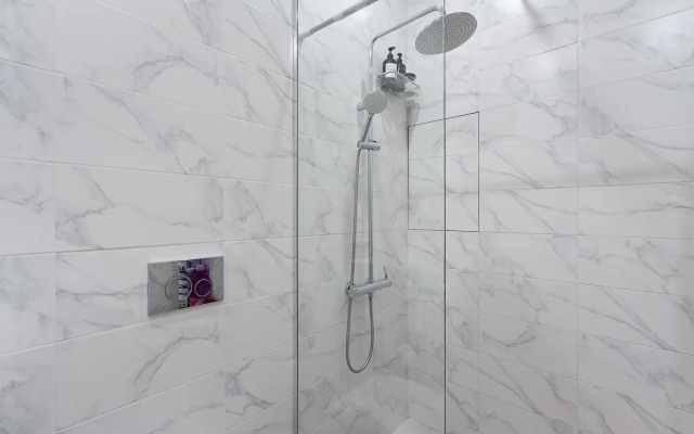 S Vidom Na Gorod Dom Smile Apartments