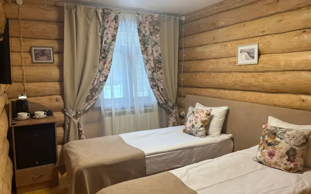 Udivitelnaya Derevnya Mandrogi Tourist Complex