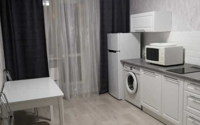 Апартаменты Двухкомнатная Квартира на Алексеева 27