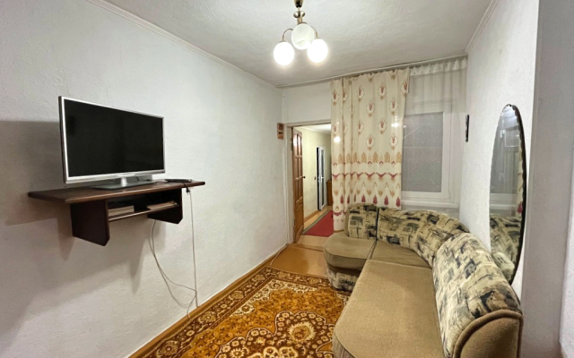 Vblizi Termalnykh Istochnikov Private house