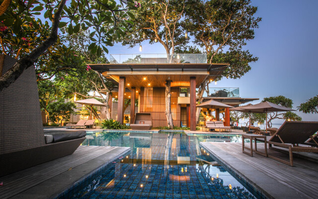 Отель Maya Sanur Resort & Spa