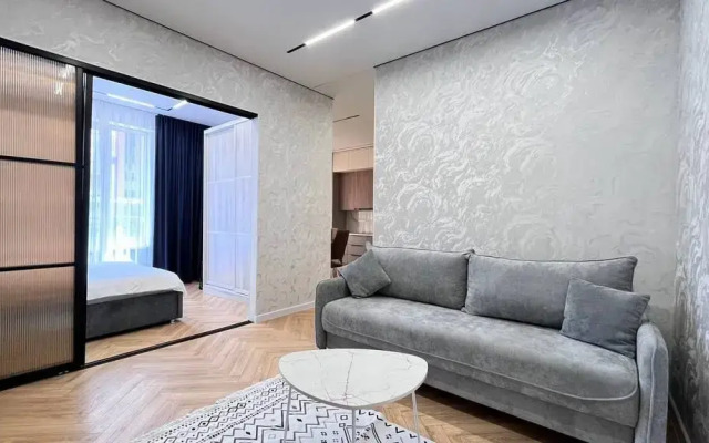 Yevrodvushka ryadom s Mega Parkom Flat