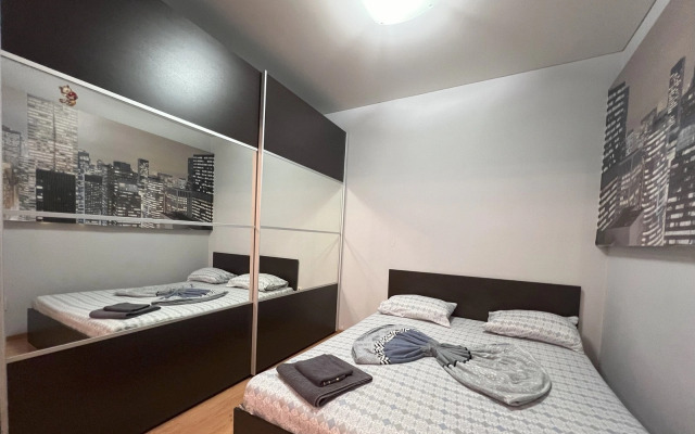 Na Ulitse Polesskaya 57 Flat