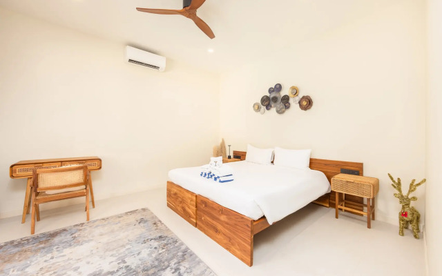 Emilia 3BR Private Pool Naiharn Villa