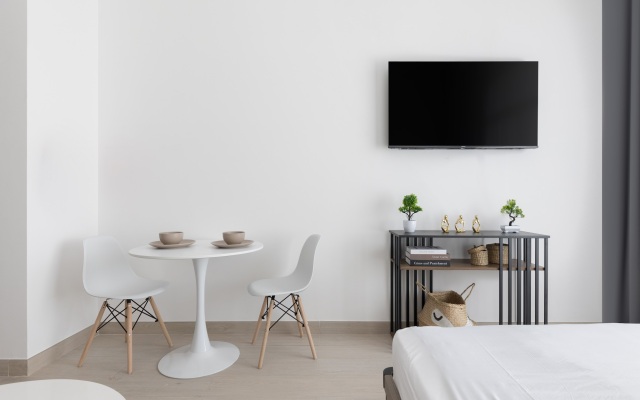 Welcome Home in Laya Heights Apartments