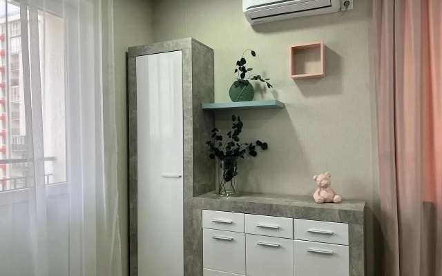 Shestimestnye Odnokomnatnye Lyuks Apartments