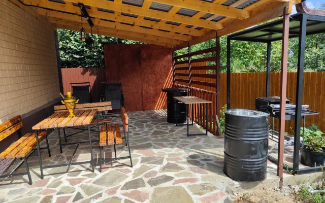 Гостевой Дом на Улице Хуторская 8