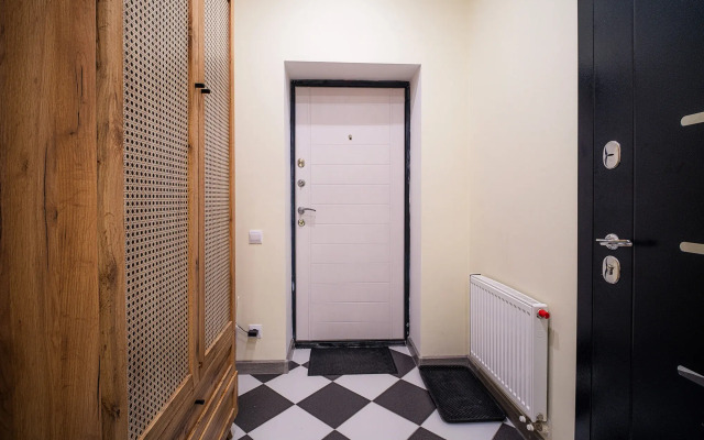 Kranc v starinnom stile vozle Ozera Apartments