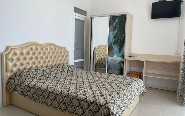 Krym Hotel