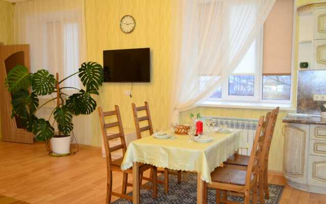 On Malyshevskaya 109 Guest House