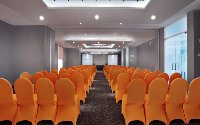 Harper MT Haryono, Cawang Hotel