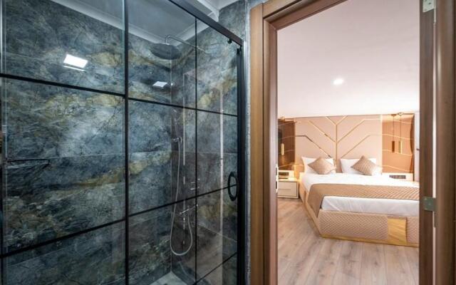 Luxury Airport Hotel by Zazzoni