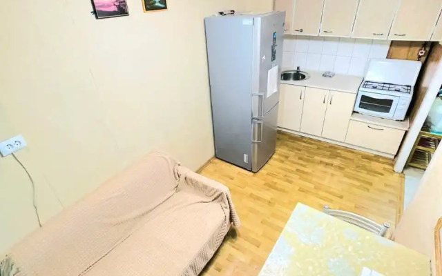 Na Zaparina 137A Apartments