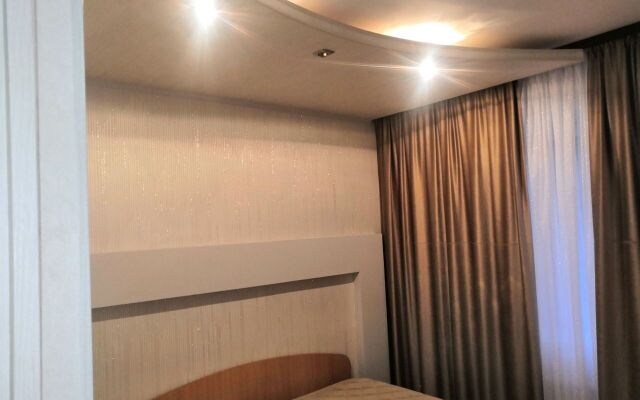 Na Ulitse Botvina 22 Flat