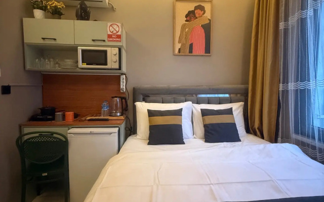 Апартаменты Warm cozy studio near the metro station
