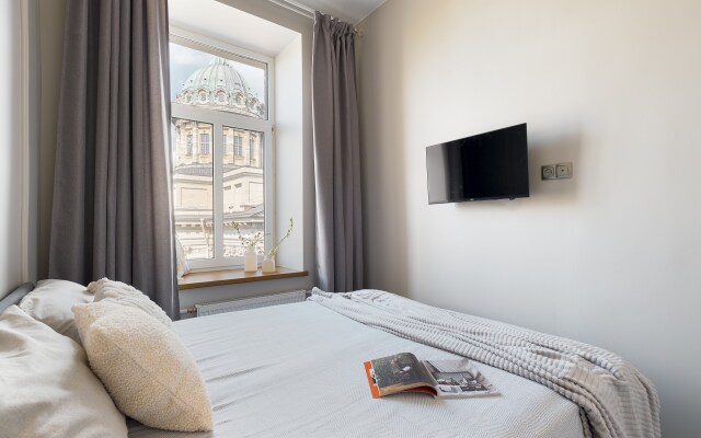 Апартаменты Напротив Казанского Собора