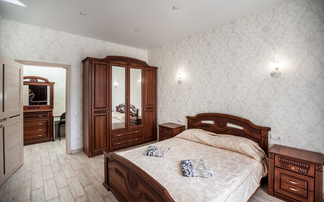 Yevrodvushka Na Beregu Morya S Basseynom Apartments