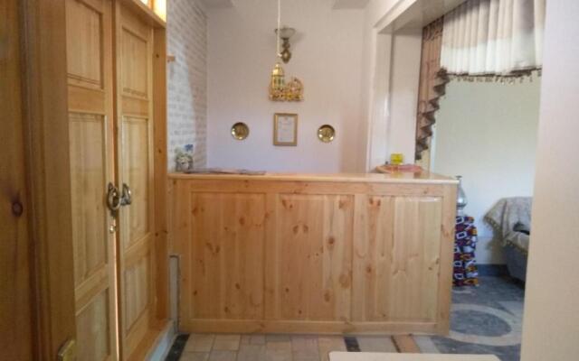 Parvina Hotel