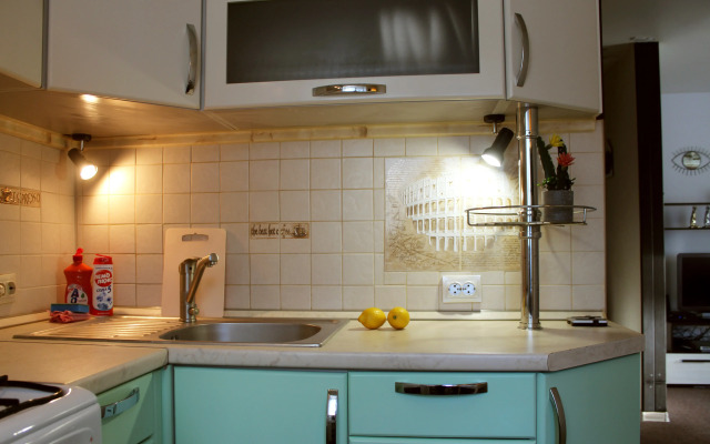 Uyutnaya Ryadom S Yablonevym Sadom Flat