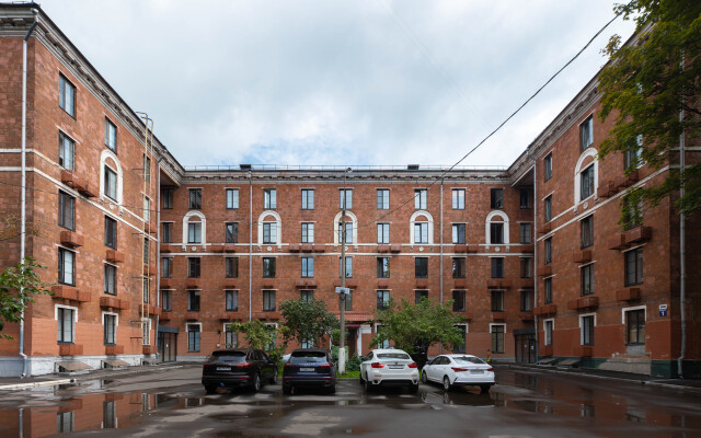 Spring Dawn na VDNH (ZHeltaya) Studio Apartments