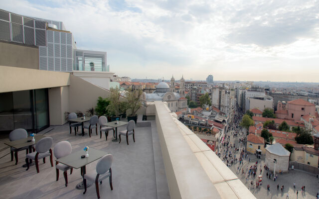 Отель Taksim Square